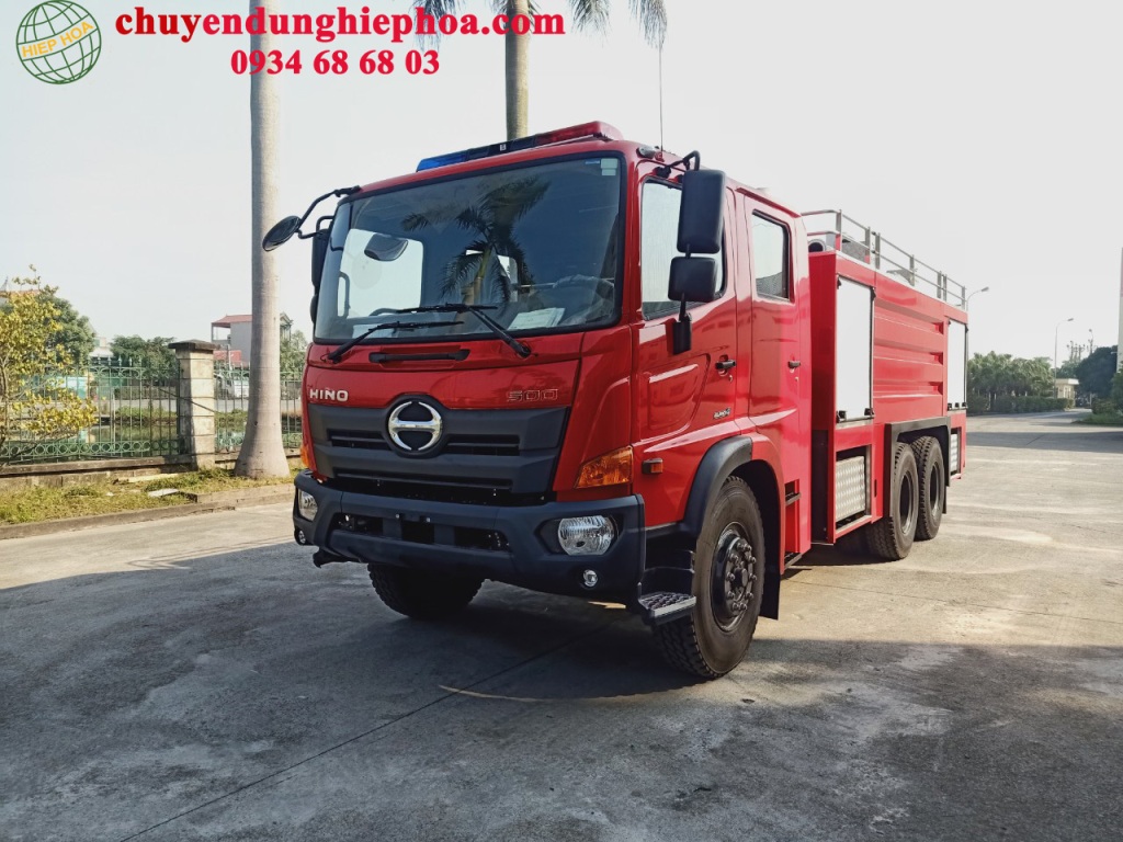 Xe chữa cháy 9 khối Hino lắp bơm Mỹ