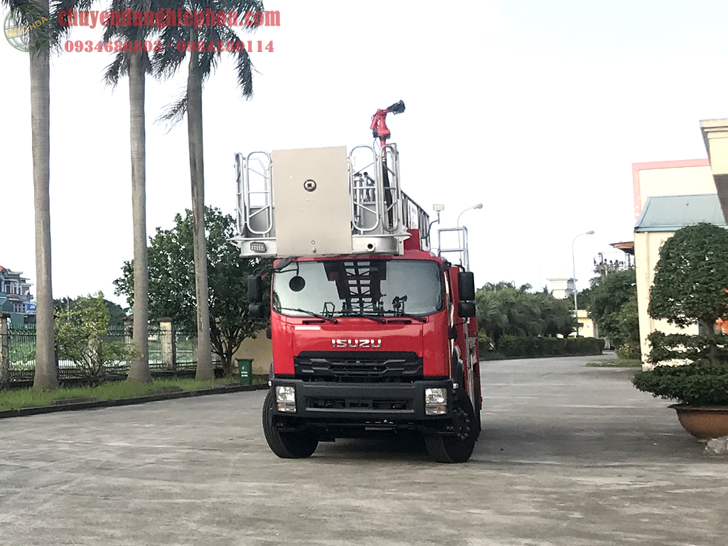 Xe thang cứu hỏa 32m